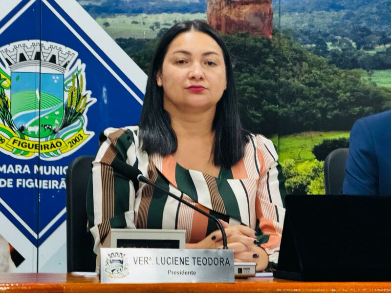 Ilustração da notícia Vereadora Luciene Teodora pede análise de aditivo para liberar novos veículos do transporte escolar em Figueirão
